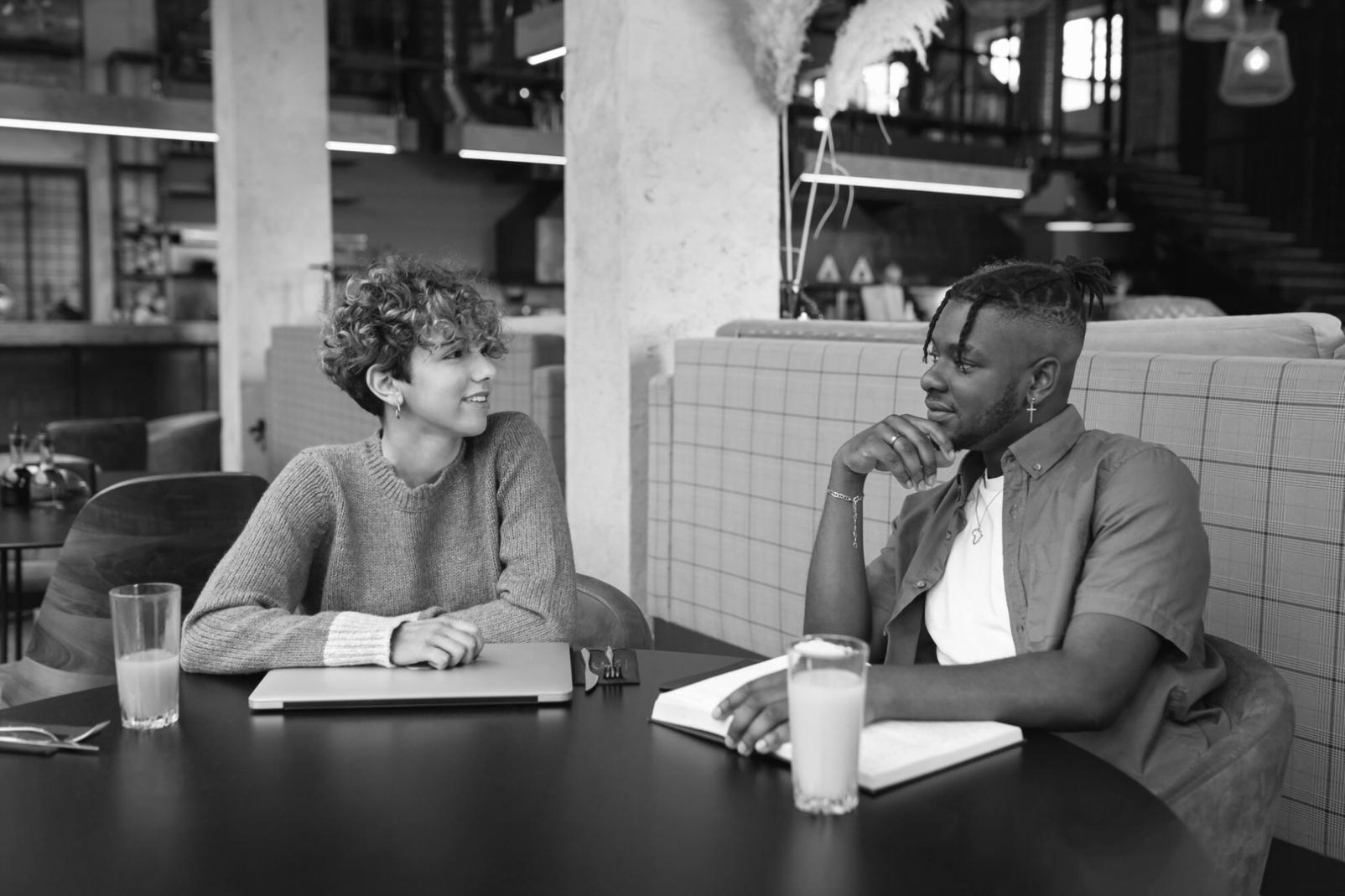 Професійне обладнання для навчання стилістів