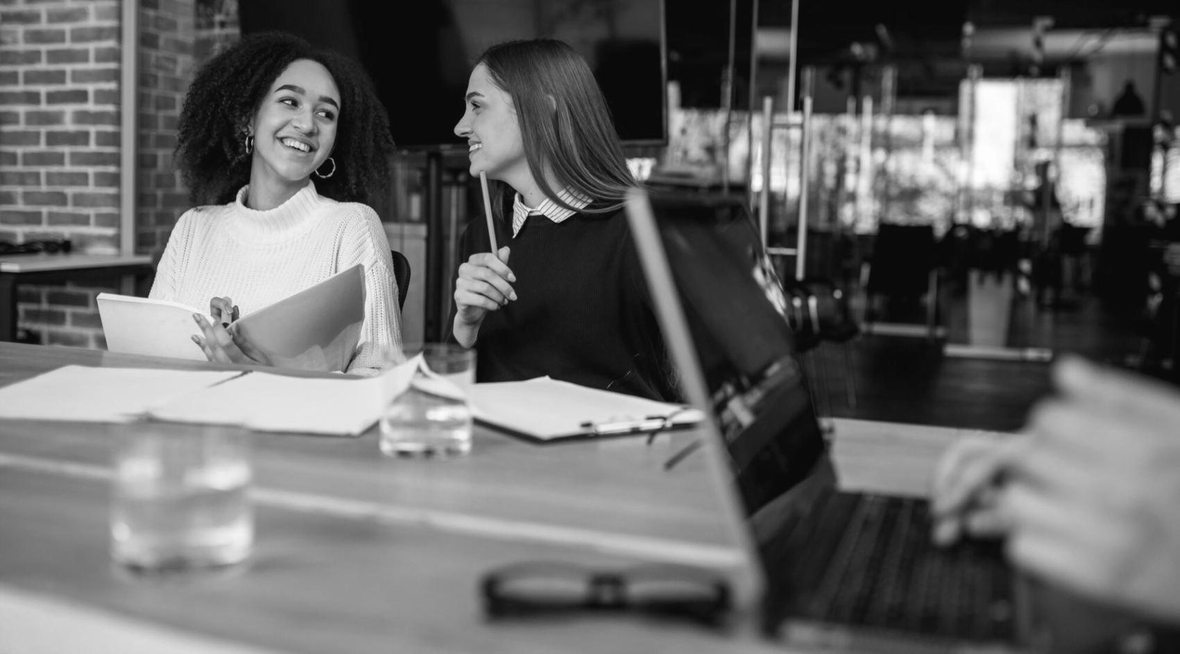 Сучасна навчальна аудиторія з професійним обладнанням